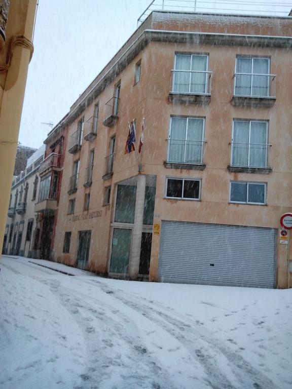 Sant Sadurní dʼAnoia Hostal Sant Sadurni מראה חיצוני תמונה