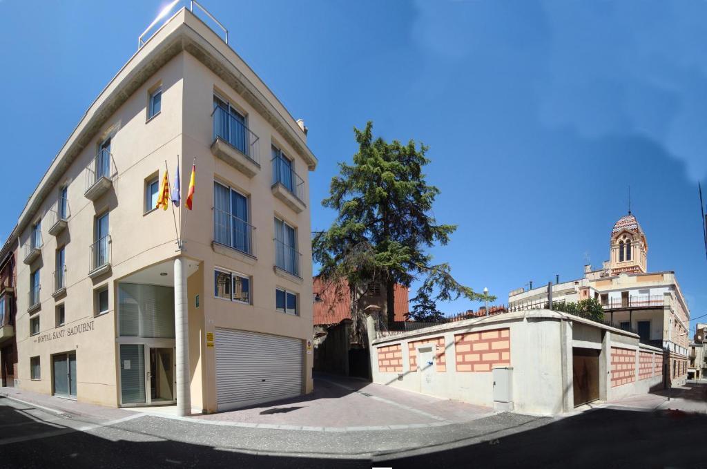 Sant Sadurní dʼAnoia Hostal Sant Sadurni מראה חיצוני תמונה